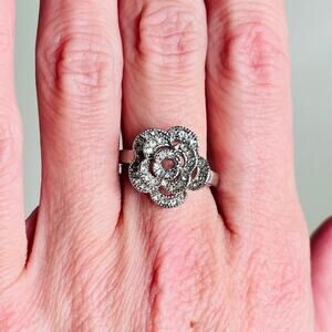 Sparkly Rhinestone 3D Flower Silver Tone Ring Size 7